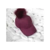 Czapka z daszkiem velvet z pomponem Bordo CZ13BOR